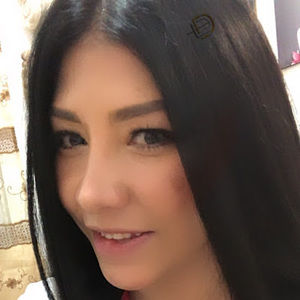 Meet your Posher, Carolina